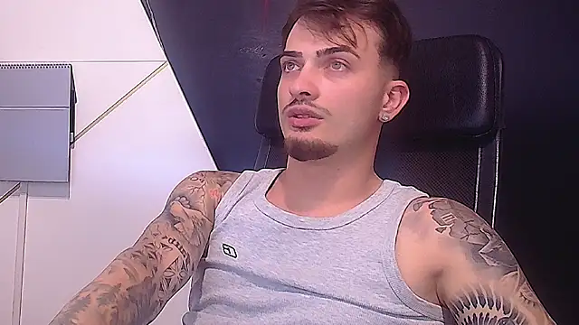 Snapshot of BrandonTate chatting on June 21, 2026, 7:33 am BrandonTate online show from June 21, 2026, 7:33 am