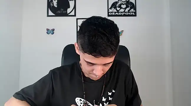 kaiine190 online show from January 29, 2025, 12:24 pm