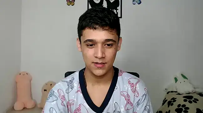 kaiine190 online show from February 17, 2025, 8:19 am