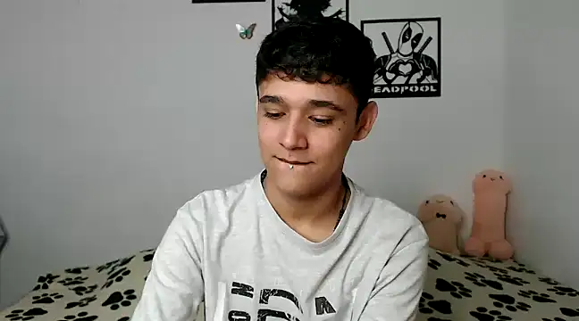 kaiine190 online show from February 25, 2025, 12:03 pm