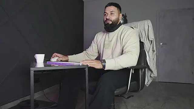 mattmasterss online show from November 1, 2025, 11:18 pm