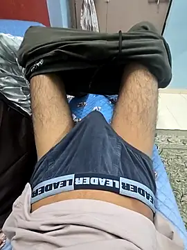 Yours1311 online show from December 18, 2025, 12:44 pm