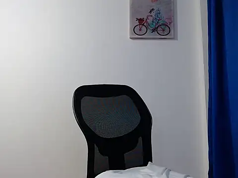 Dana idagiraldo37 online show from January 5, 2026, 8:23 pm