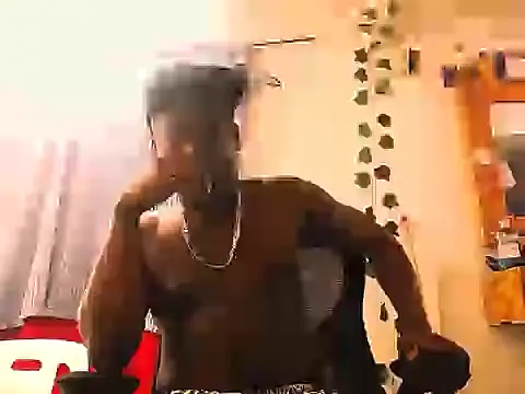 latinhot9631 online show from January 17, 2026, 2:49 am