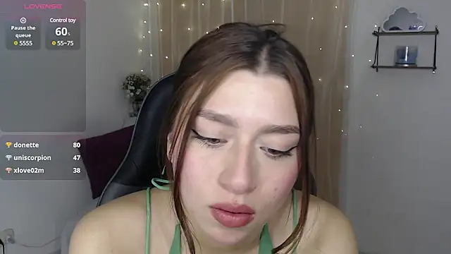 mily thomson b  online show from February 6, 2025, 2:44 am