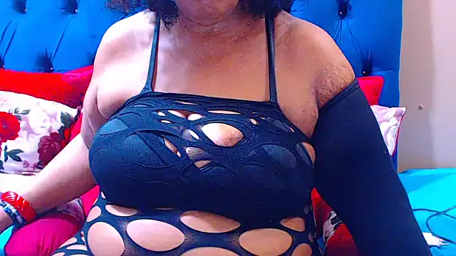 ebonycandy10 online show from October 22, 2025, 4:24 am