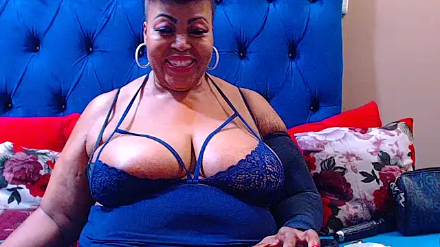 ebonycandy10 online show from February 28, 2026, 4:24 am