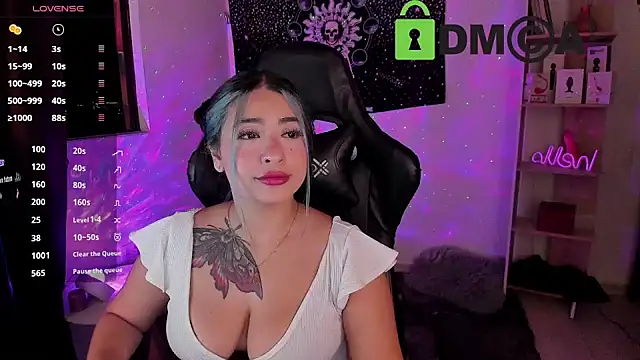 Snapshot of sweetcoralinee chatting on March 9, 2025, 2:29 am sweetcoralinee online show from March 9, 2025, 2:29 am