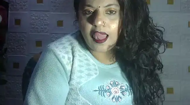 Sexy komolika online show from February 4, 2025, 5:34 pm