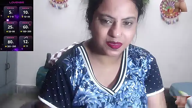 Sexy komolika online show from September 13, 2025, 2:22 am