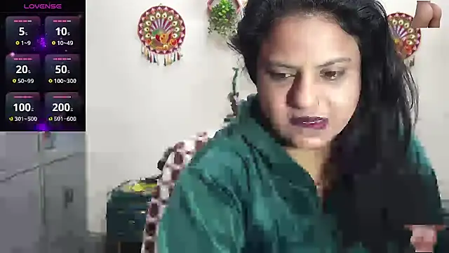 Snapshot of Sexy_komolika chatting on January 7, 2026, 3:42 am Sexy komolika online show from January 7, 2026, 3:42 am