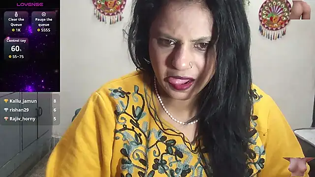 Snapshot of Sexy_komolika chatting on January 9, 2026, 3:42 am Sexy komolika online show from January 9, 2026, 3:42 am