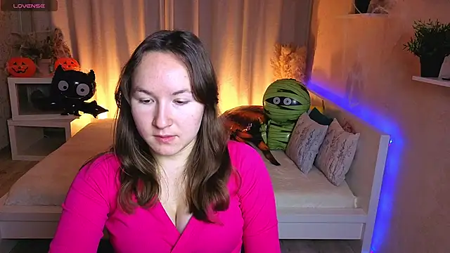 Little doll meow online show from October 23, 2025, 3:06 am