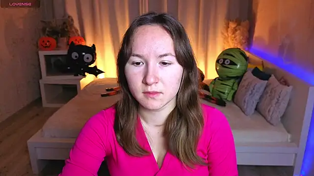 Little doll meow online show from October 28, 2025, 2:48 am