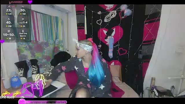 Harleyhot13061 online show from February 21, 2025, 5:13 am