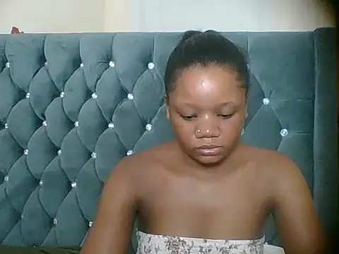 HotJeylee online show from March 23, 2026, 6:12 pm