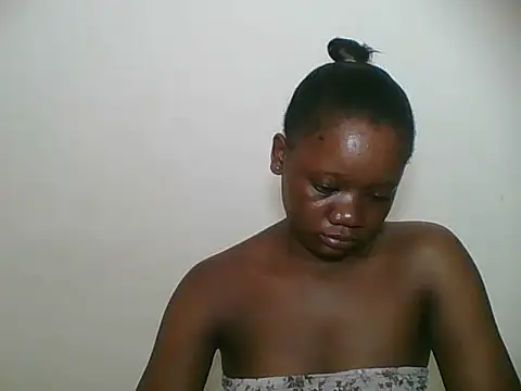 HotJeylee online show from April 17, 2026, 12:41 pm