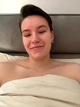 JessieFlower online show from November 13, 2025, 8:35 am