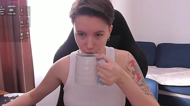 JessieFlower online show from March 7, 2026, 8:11 am