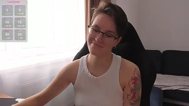 JessieFlower online show from April 10, 2026, 8:08 am