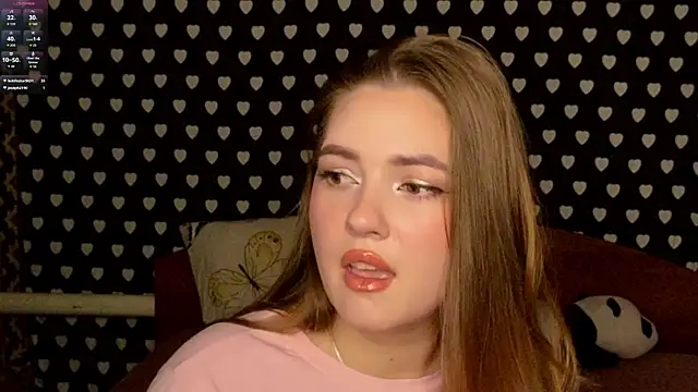 Snapshot of Grace_Fantasy chatting on January 6, 2026, 11:40 pm Grace Fantasy online show from January 6, 2026, 11:40 pm