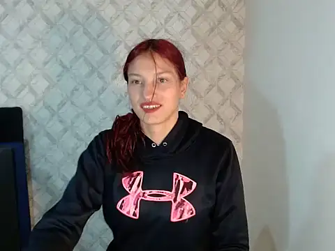 Snapshot of Emma-Wilson chatting on June 27, 2026, 4:28 am Emma-Wilson online show from June 27, 2026, 4:28 am