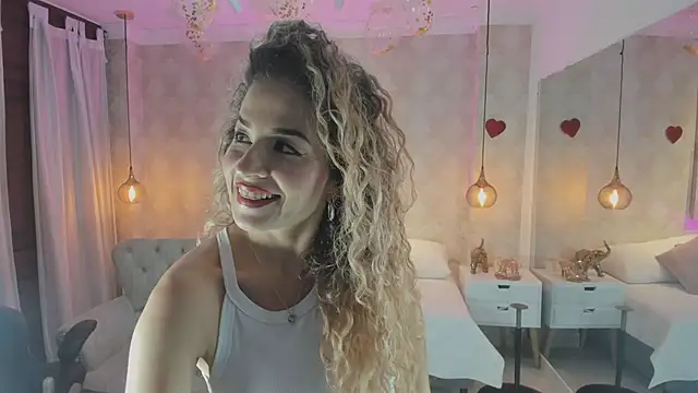 Shantall   online show from March 20, 2026, 10:53 am