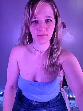 Snapshot of SugarHigh34 chatting on March 2, 2026, 4:58 pm SugarHigh34 online show from March 2, 2026, 4:58 pm