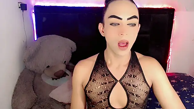 Michell Queen online show from March 18, 2026, 5:54 am