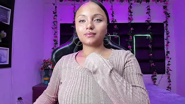 sweelanna   online show from November 7, 2025, 2:00 am