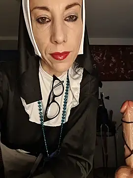 Snapshot of freyamoret chatting on July 12, 2026, 3:41 am freyamoret online show from July 12, 2026, 3:41 am