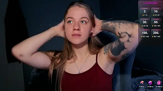 candy maggie online show from October 15, 2025, 9:04 pm