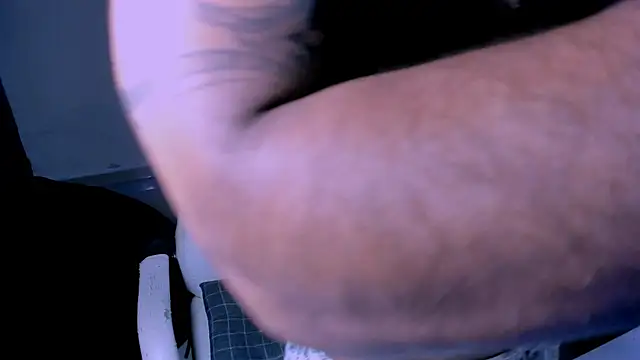 Snapshot of Young_laroi chatting on February 8, 2025, 4:36 am Young laroi online show from February 8, 2025, 4:36 am