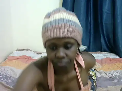 Snapshot of Kariselle- chatting on February 27, 2025, 10:20 pm Kariselle- online show from February 27, 2025, 10:20 pm