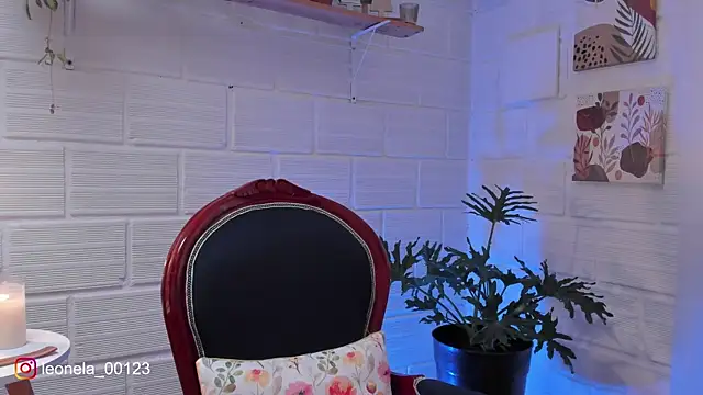 cuddlingbunny online show from July 12, 2026, 7:16 pm