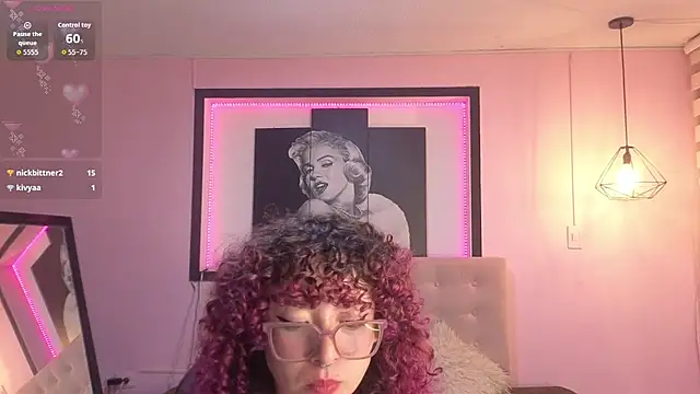 Snapshot of _Androm3da_ chatting on June 30, 2026, 12:44 am Androm3da online show from June 30, 2026, 12:44 am