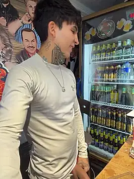  Tomy08calderon online show from January 16, 2026, 9:52 pm