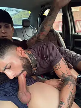  Tomy08calderon online show from April 15, 2026, 7:58 pm