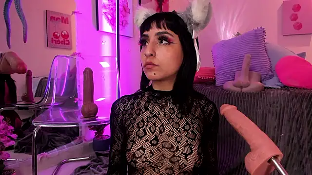 Snapshot of MaveParks_ chatting on February 10, 2026, 11:58 am MaveParks online show from February 10, 2026, 11:58 am