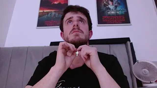 maxy49 online show from December 3, 2025, 5:55 pm