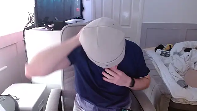 maxy49 online show from January 13, 2026, 11:37 am