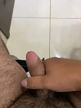 Snapshot of leocardenaz chatting on April 10, 2026, 10:58 pm leocardenaz online show from April 10, 2026, 10:58 pm