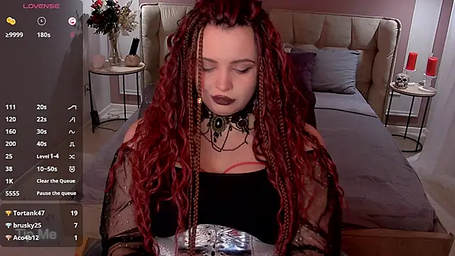 Miss Maya Mils online show from February 3, 2026, 6:40 am