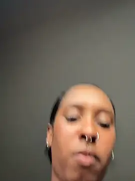 Your Paris online show from March 9, 2025, 12:10 am