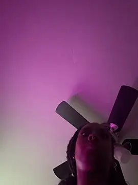 Your Paris online show from November 5, 2025, 1:00 pm