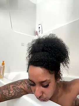 Your Paris online show from January 9, 2026, 7:11 am