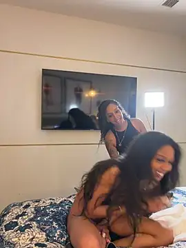 Your Paris online show from February 26, 2026, 8:35 am