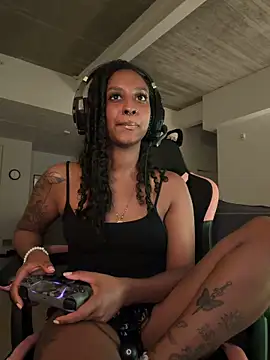 Your Paris online show from March 17, 2026, 5:55 am