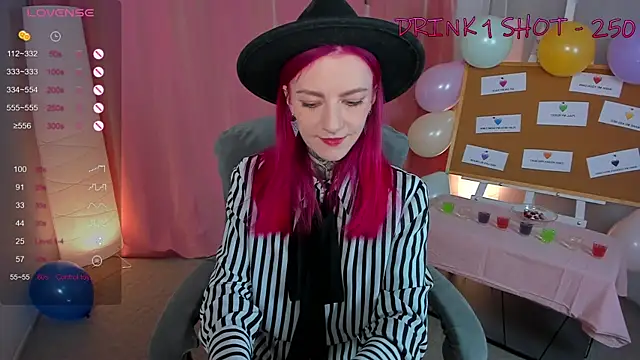 Snapshot of Roxy_____ chatting on February 7, 2025, 8:31 pm Roxy online show from February 7, 2025, 8:31 pm