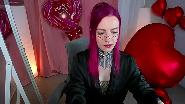 Snapshot of Roxy_____ chatting on February 14, 2025, 8:48 pm Roxy online show from February 14, 2025, 8:48 pm